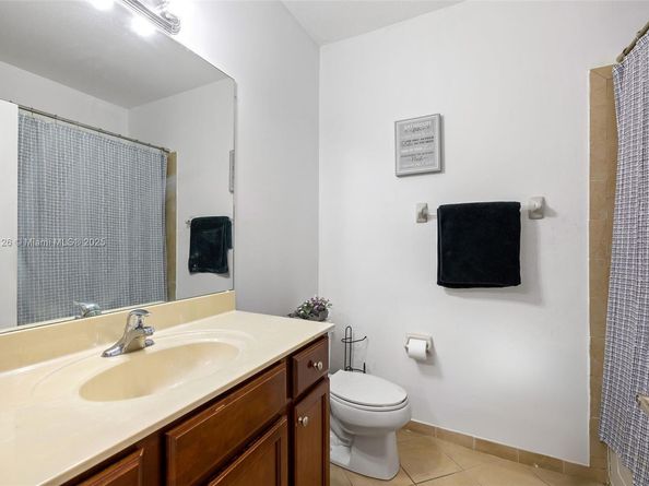 8780 NW 116th Path, Doral FL 33178