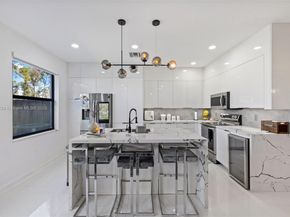 8780 NW 116th Path, Doral FL 33178