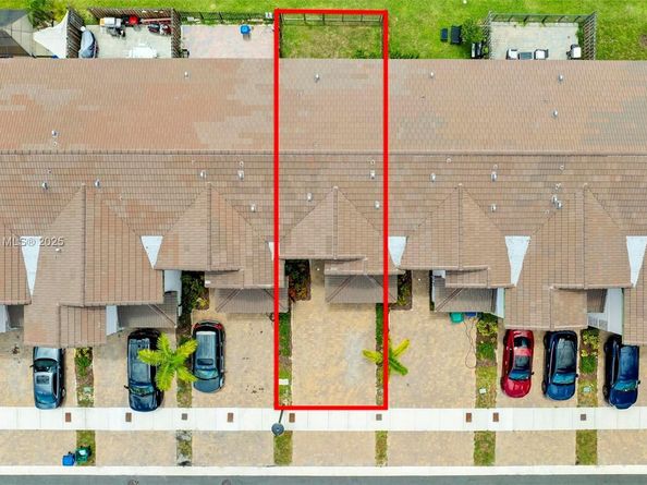 12625 NW 23rd Pl, Miami FL 33167