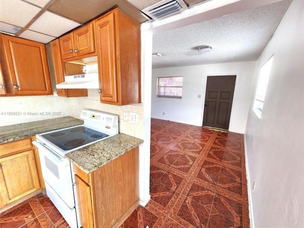 321 SW 1st Ct K5, Pompano Beach FL 33060