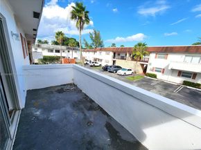321 SW 1st Ct K5, Pompano Beach FL 33060