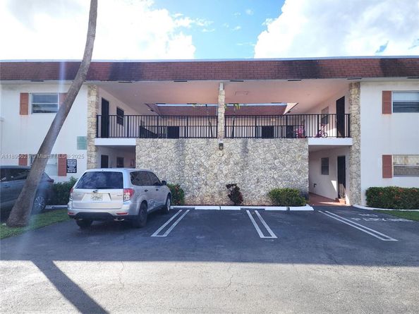 321 SW 1st Ct K5, Pompano Beach FL 33060