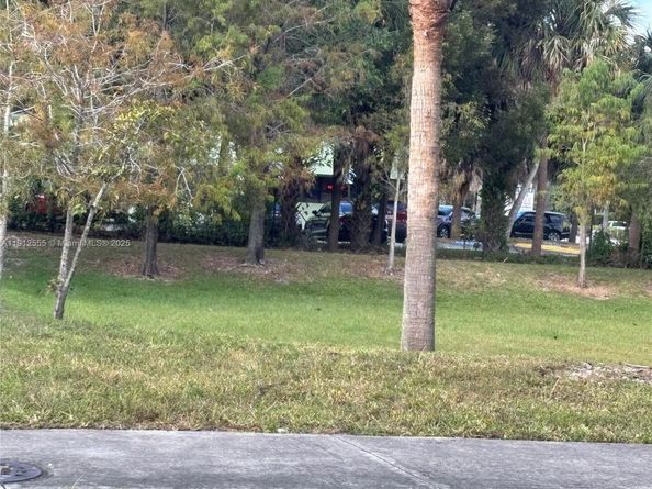 3691 SW 60th Ter, Miramar FL 33023