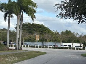 3691 SW 60th Ter, Miramar FL 33023