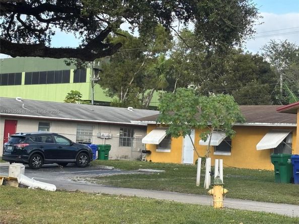 3691 SW 60th Ter, Miramar FL 33023