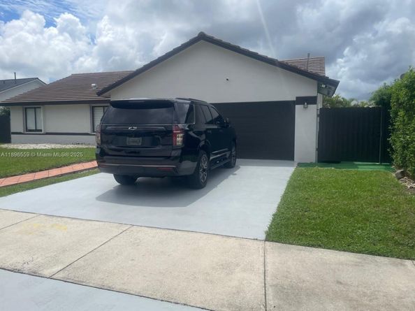 14862 SW 169th Ln, Miami FL 33187