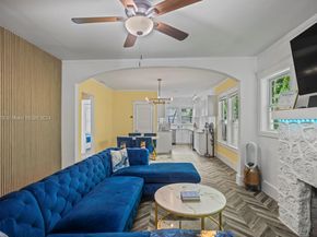 46 NE 43rd St, Miami FL 33137