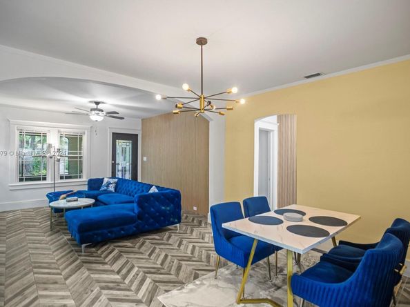 46 NE 43rd St, Miami FL 33137