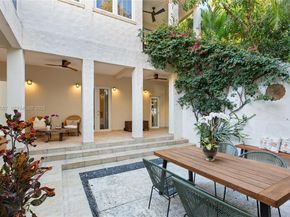 737 Alhambra Cir, Coral Gables FL 33134