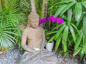 737 Alhambra Cir, Coral Gables FL 33134