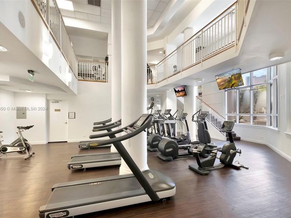 701 Brickell Key Blvd 1108, Miami FL 33131