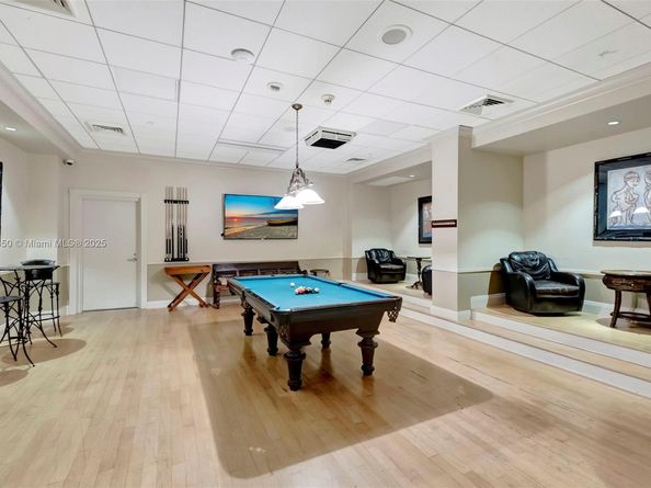 701 Brickell Key Blvd 1108, Miami FL 33131
