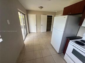 2440 NW 208th St, Miami Gardens FL 33056