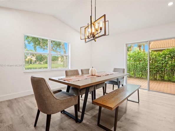 1611 SW 158th Ave, Pembroke Pines FL 33027
