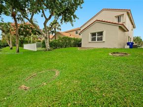 1611 SW 158th Ave, Pembroke Pines FL 33027