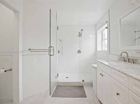 1611 SW 158th Ave, Pembroke Pines FL 33027
