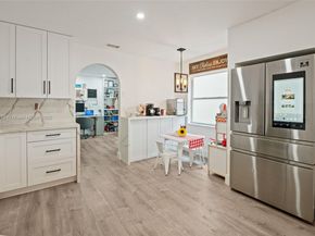 1611 SW 158th Ave, Pembroke Pines FL 33027