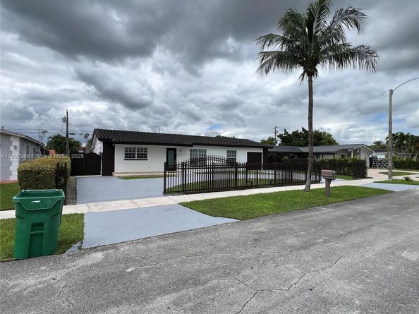 3530 SW 126th Ave, Miami FL 33175