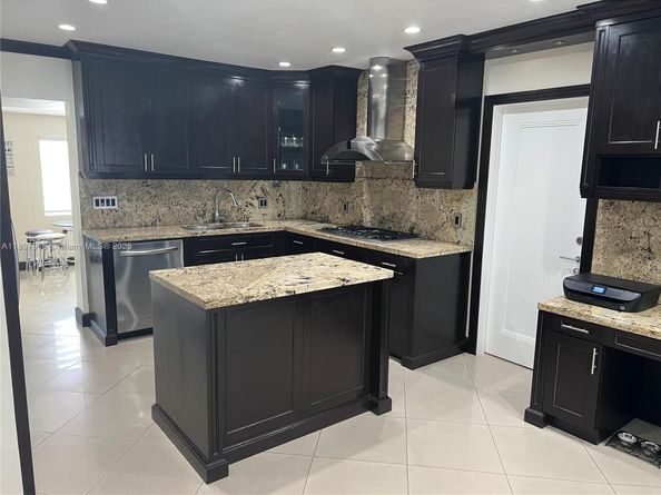 3530 SW 126th Ave, Miami FL 33175