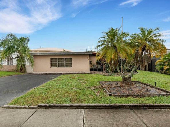 6811 Thomas St, Hollywood FL 33024