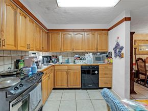 6811 Thomas St, Hollywood FL 33024