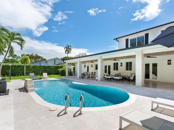 7425 SW 115th St, Pinecrest FL 33156