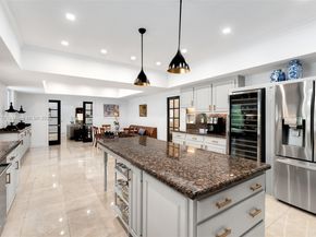 7425 SW 115th St, Pinecrest FL 33156