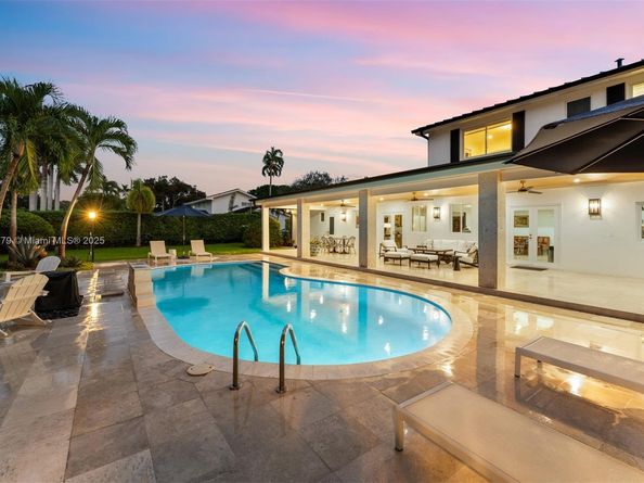 7425 SW 115th St, Pinecrest FL 33156