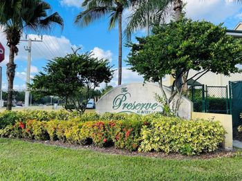 4086 N Pine Island Rd