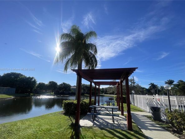 12760 Vista Isles Dr 711, Sunrise FL 33325