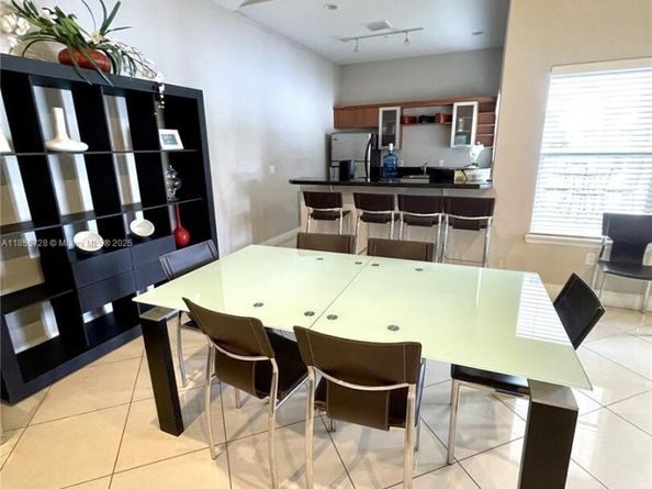 12760 Vista Isles Dr 711, Sunrise FL 33325
