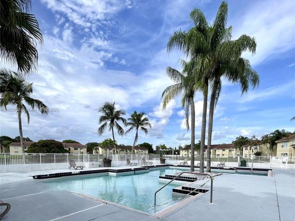 12760 Vista Isles Dr 711, Sunrise FL 33325