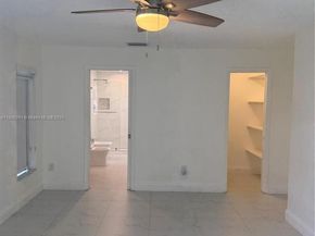 9869 NW 52nd Ter, Doral FL 33178