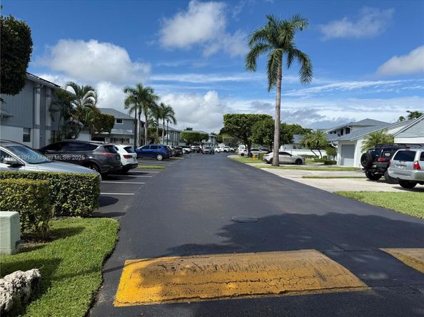 9869 NW 52nd Ter, Doral FL 33178