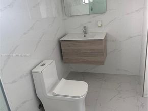 9869 NW 52nd Ter, Doral FL 33178