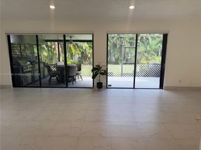 9869 NW 52nd Ter, Doral FL 33178