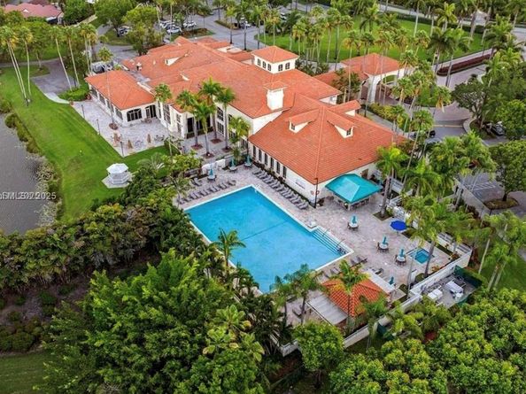 9869 NW 52nd Ter, Doral FL 33178