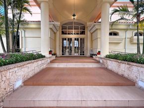 9869 NW 52nd Ter, Doral FL 33178