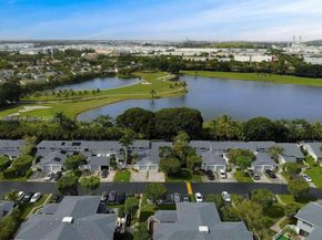 9869 NW 52nd Ter, Doral FL 33178