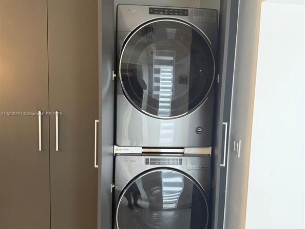 9869 NW 52nd Ter, Doral FL 33178