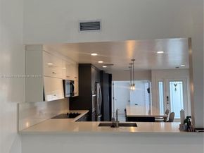 9869 NW 52nd Ter, Doral FL 33178