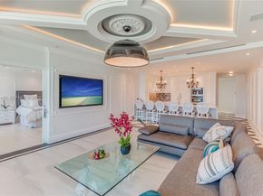 1455 Ocean Dr 1607, Miami Beach FL 33139