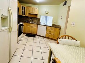 1690 NE 191st St 3051, Miami FL 33179