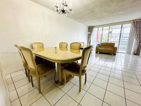 1690 NE 191st St 3051, Miami FL 33179