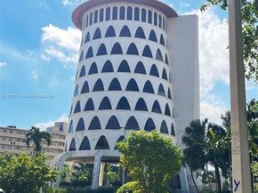 1690 NE 191st St 3051, Miami FL 33179