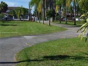 8550 Miller Dr, Miami FL 33155