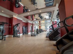 11 NE 6TH 1908, Miami FL 33132