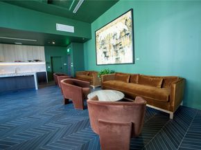 11 NE 6TH 1908, Miami FL 33132