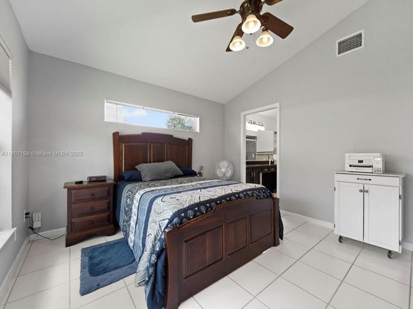 2703 Augusta Dr, Homestead FL 33035