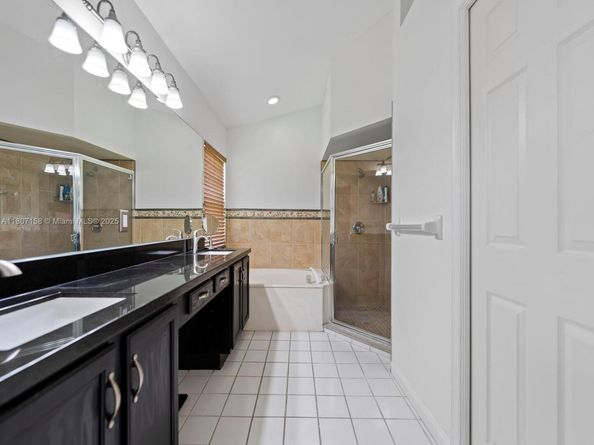 2703 Augusta Dr, Homestead FL 33035